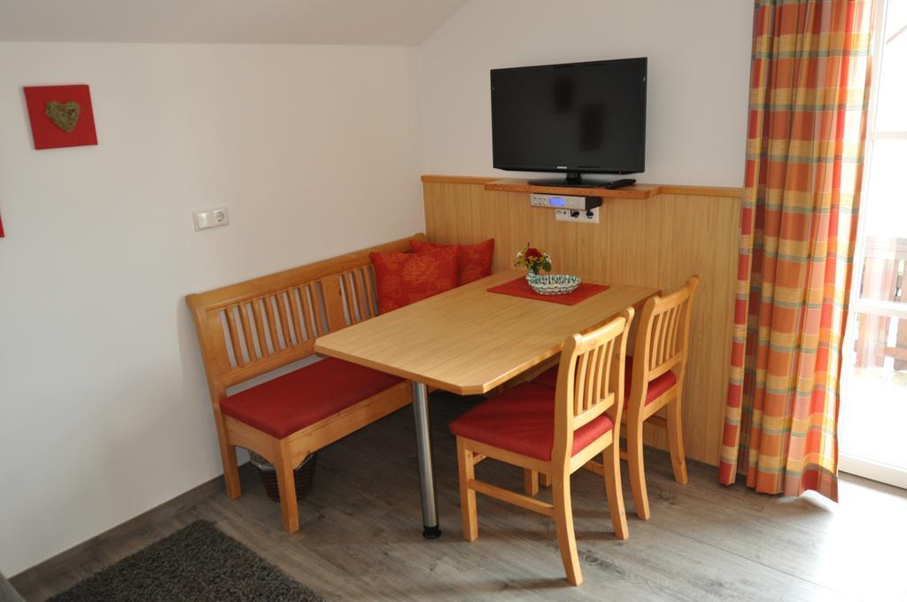 Haus Schreilechner Apartamento Mariapfarr Quarto foto